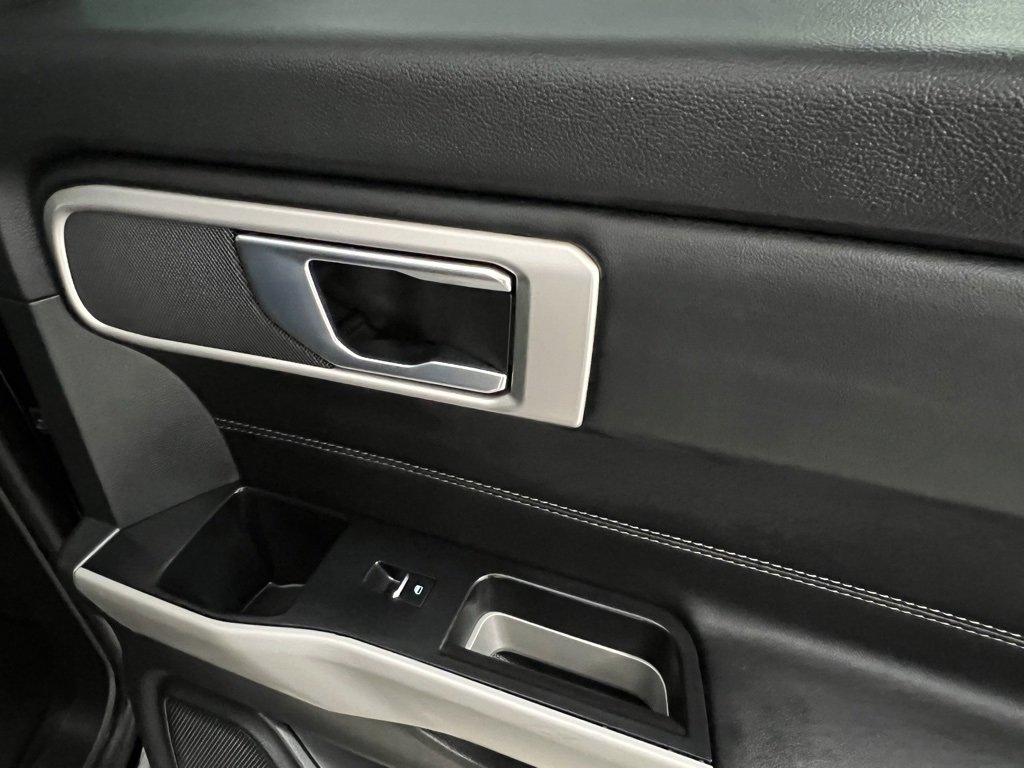 Used 2024 Ford Explorer XLT w/ Equipment Group 202A image 52