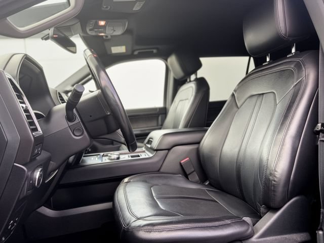 Used 2018 Ford Expedition Limited w/ Equipment Group 302A RWD image 15