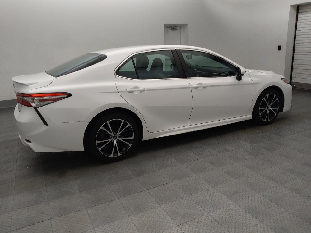 Used 2018 Toyota Camry SE FWD image 10