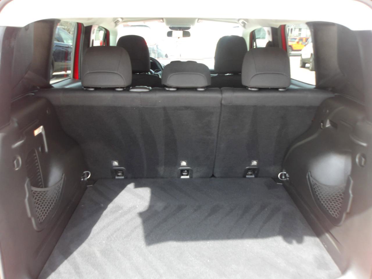 Used 2020 Jeep Renegade Sport w/ Sport Appearance Group FWD image 13