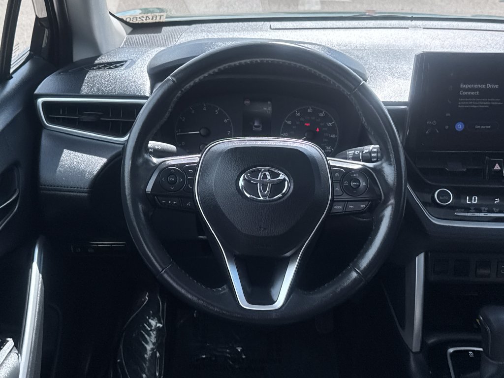 Used 2023 Toyota Corolla Cross LE w/ Moonroof Package AWD/4WD image 12