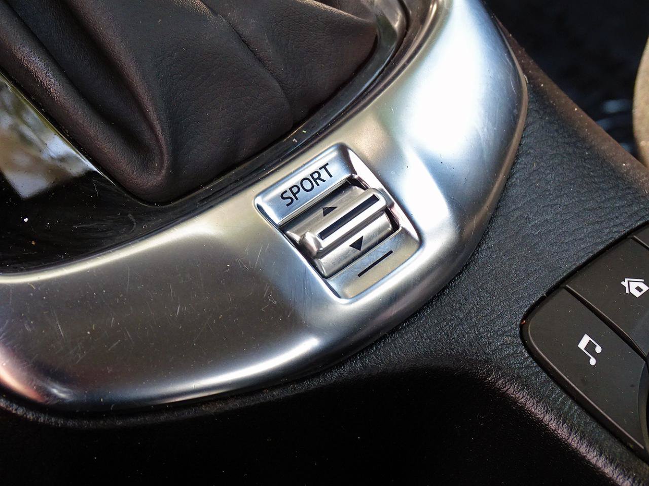 Used 2019 Toyota Yaris LE FWD image 24