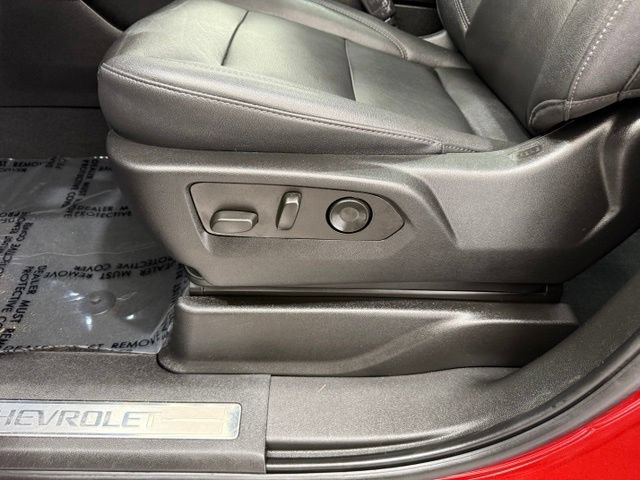 Used 2023 Chevrolet Suburban Z71 w/ Z71 Off-Road Package AWD/4WD image 17