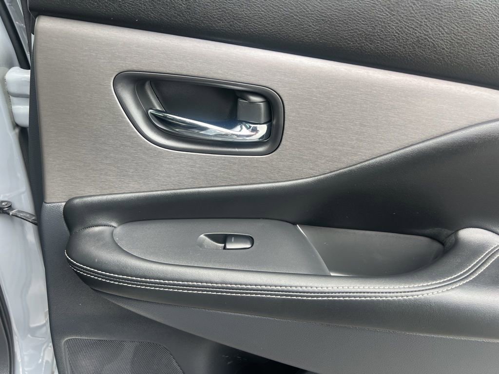 Used 2024 Nissan Murano SV w/ SV Midnight Edition Package image 38