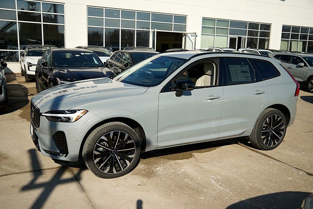 New 2026 Volvo XC60 B5 Ultra w/ Protection Package Premier image 6