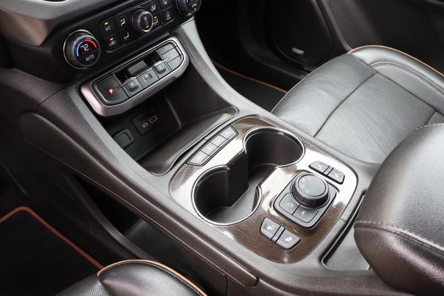 Used 2021 GMC Acadia AT4 image 25