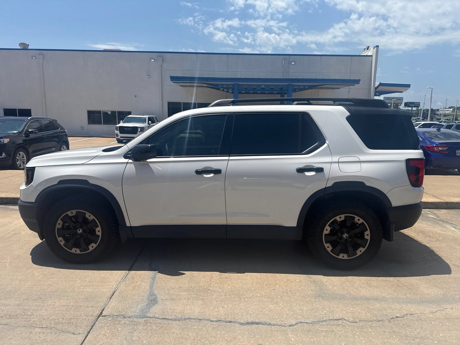 Used 2026 Honda Passport TrailSport Elite image 4