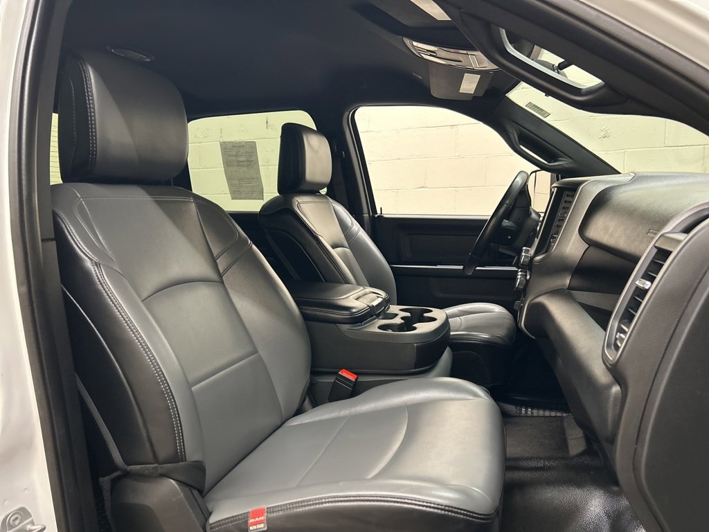 Used 2022 RAM 3500 Tradesman w/ Chrome Appearance Group image 10