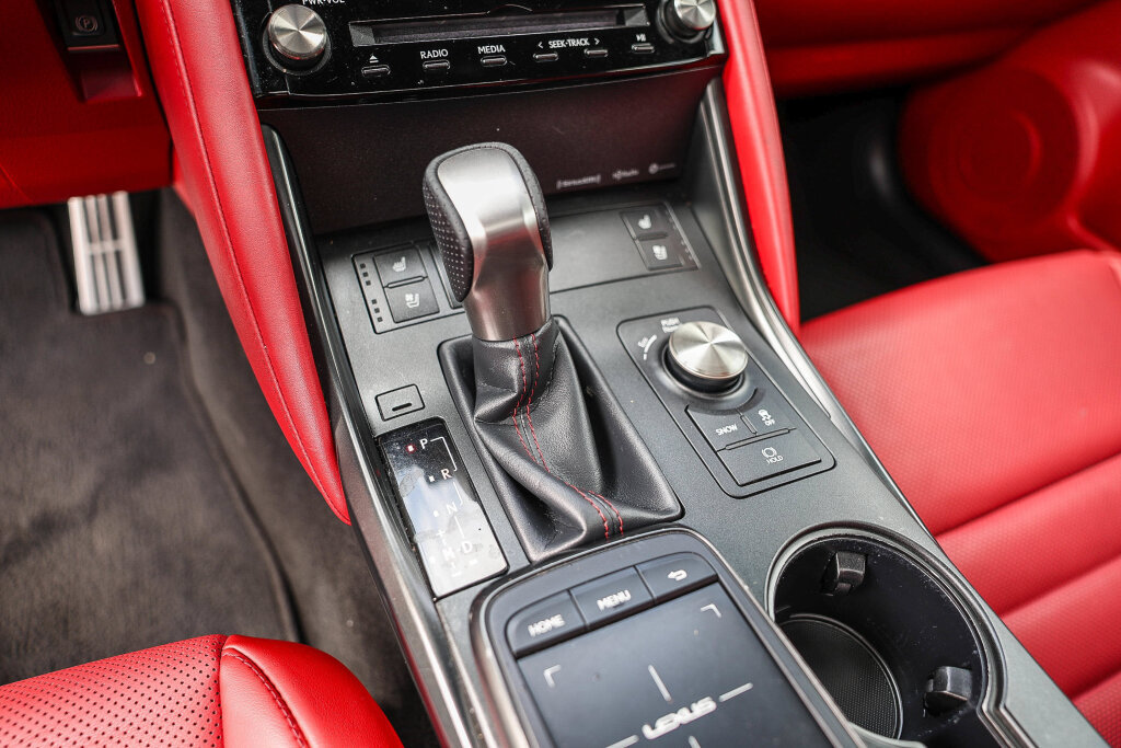 Used 2024 Lexus IS 350 F Sport RWD image 13