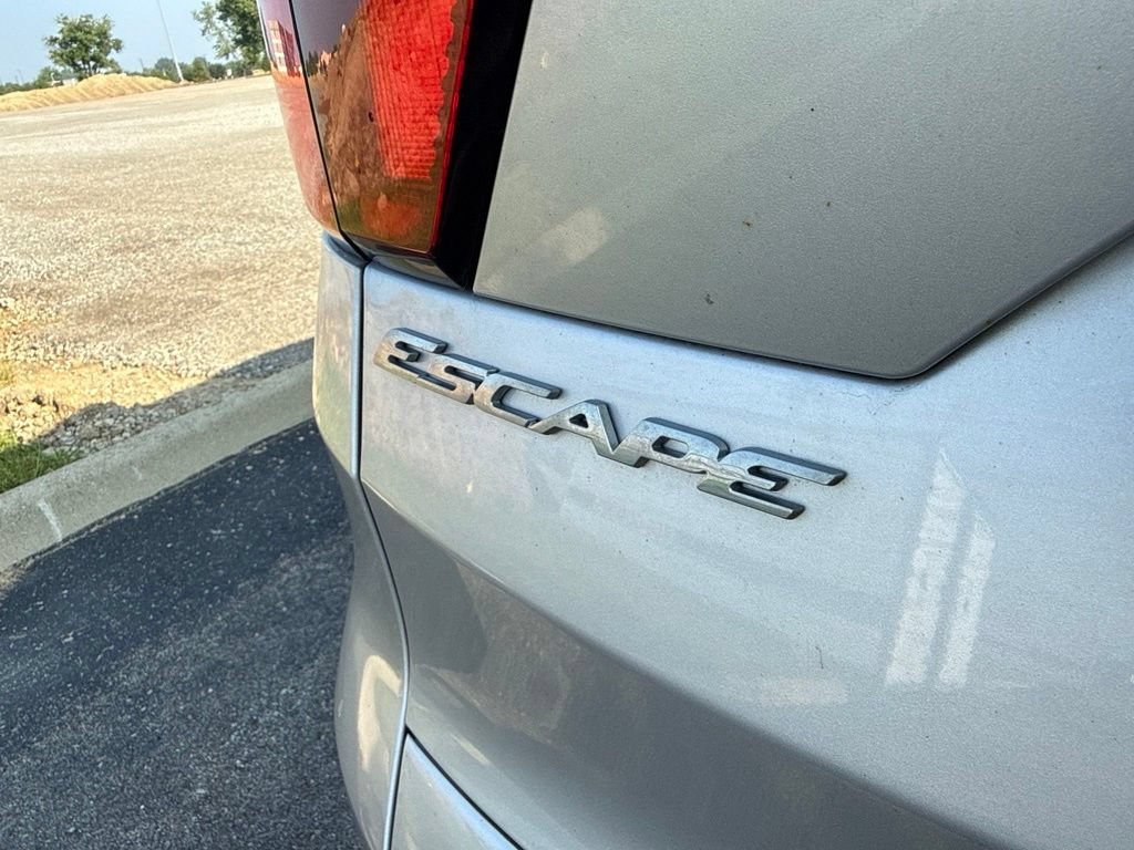 Used 2019 Ford Escape S FWD image 4