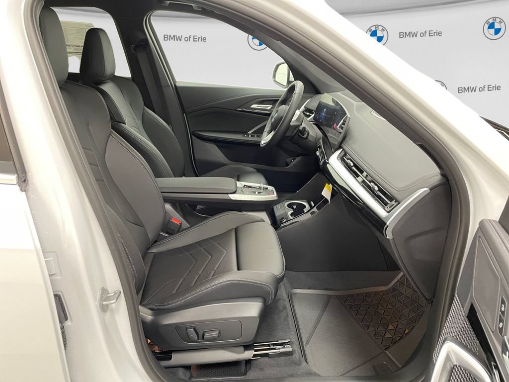 New 2026 BMW X1 xDrive28i w/ Technology Package AWD/4WD image 13