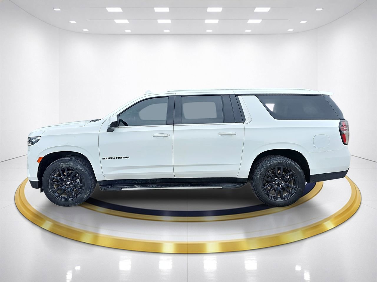 Used 2024 Chevrolet Suburban LS w/ Driver Alert Package image 10