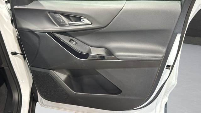 Used 2025 Chevrolet Equinox LT image 44