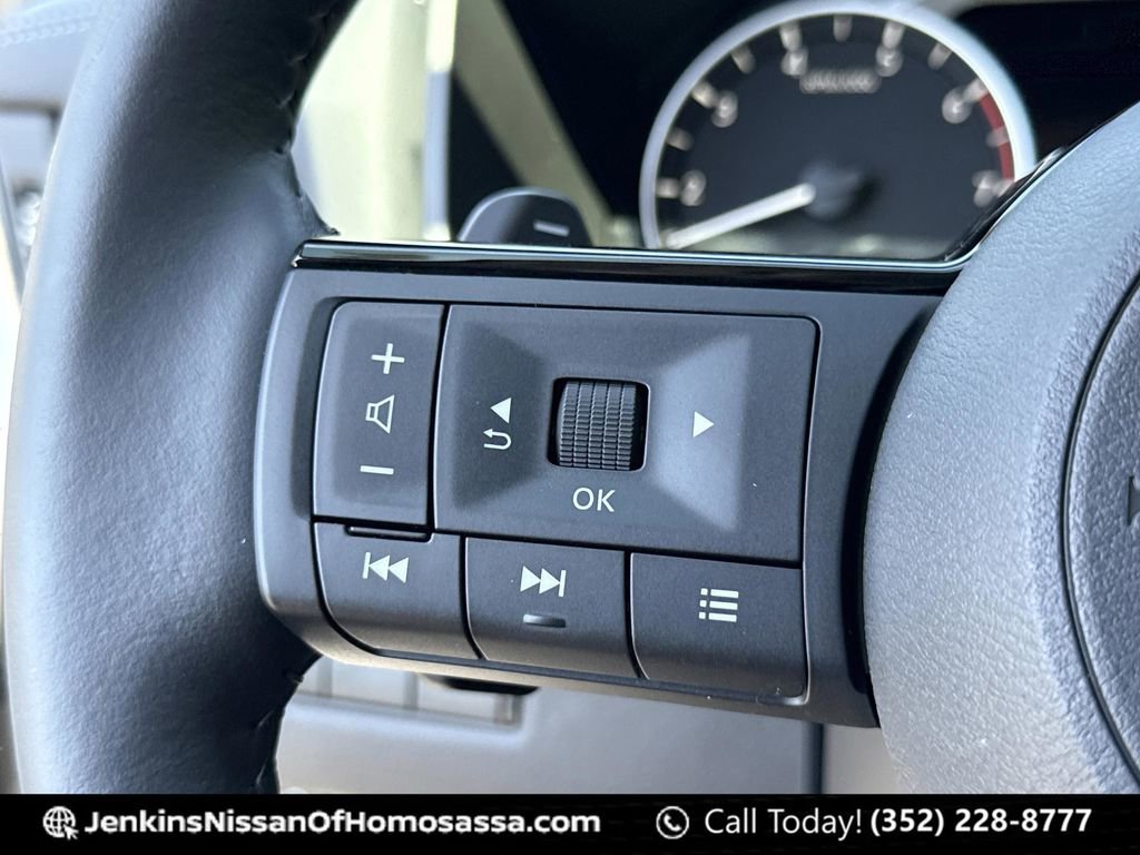 Certified 2023 Nissan Rogue SV w/ SV Premium B Package image 41