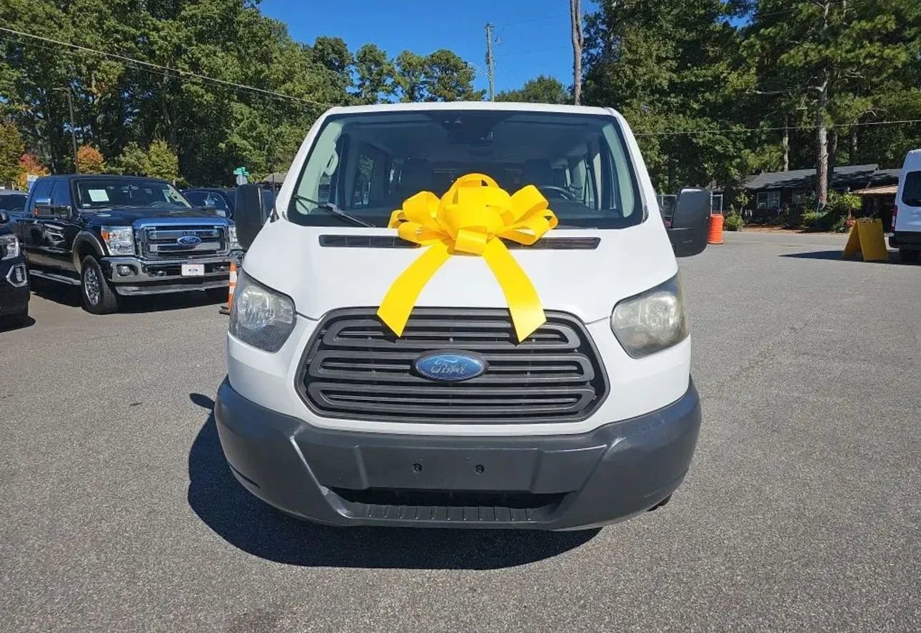 Used 2017 Ford Transit 350 XL image 11