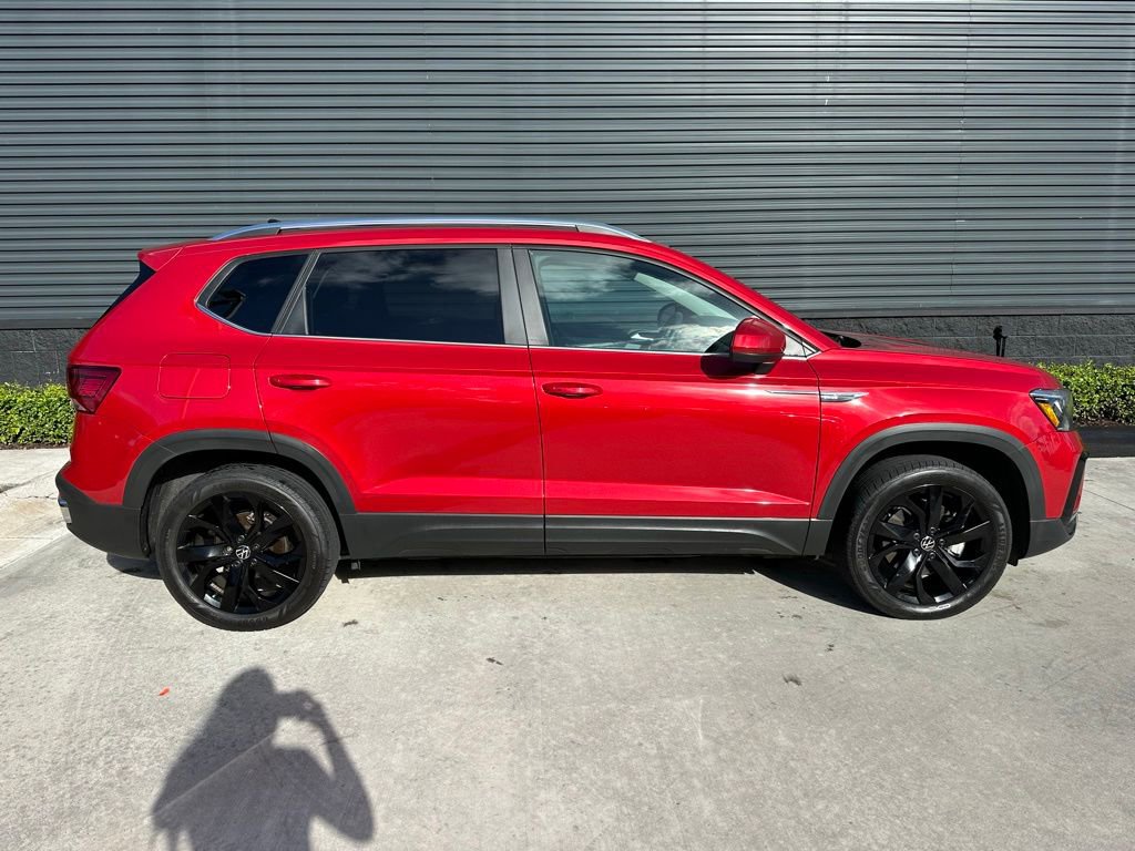 Used 2023 Volkswagen Taos SE image 10