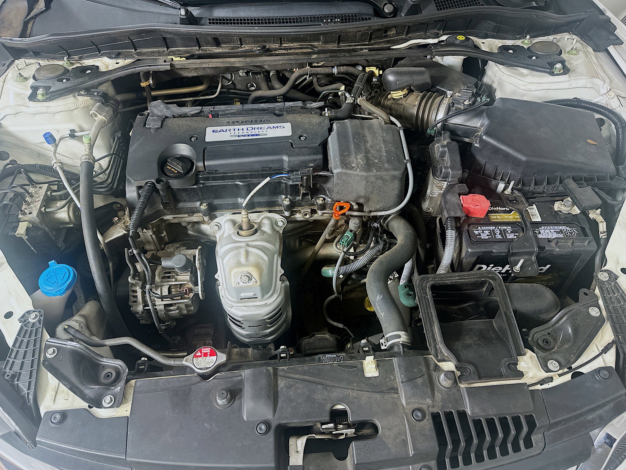 Used 2015 Honda Accord EX-L image 32