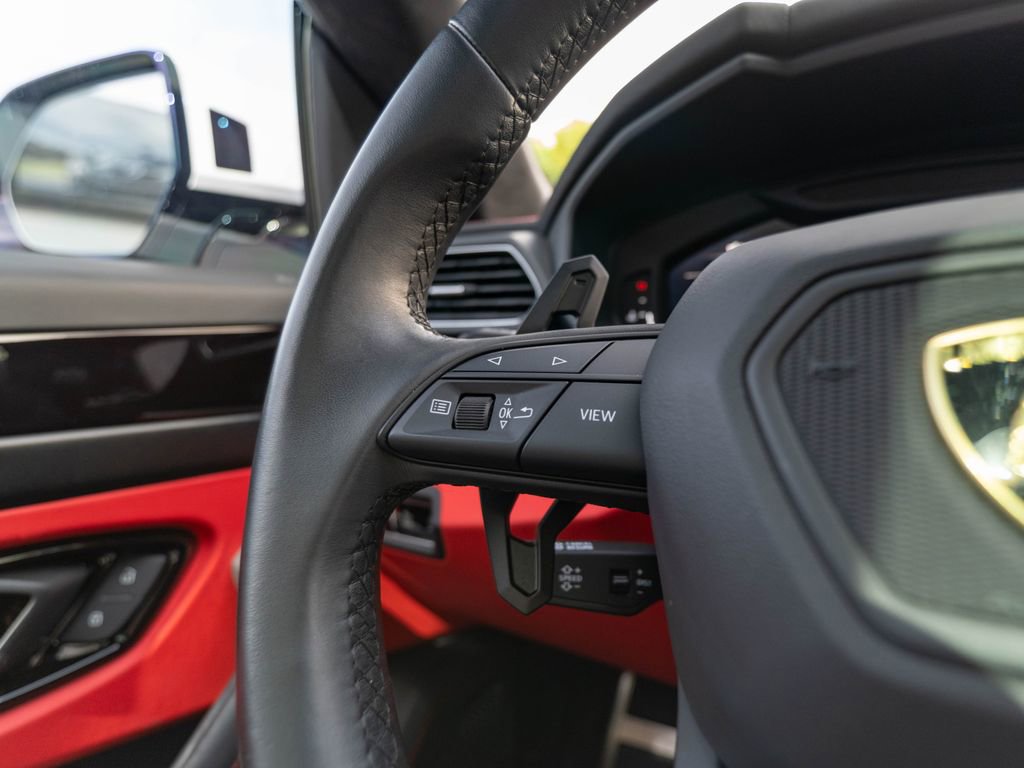 Used 2023 Lamborghini Urus S AWD/4WD image 19