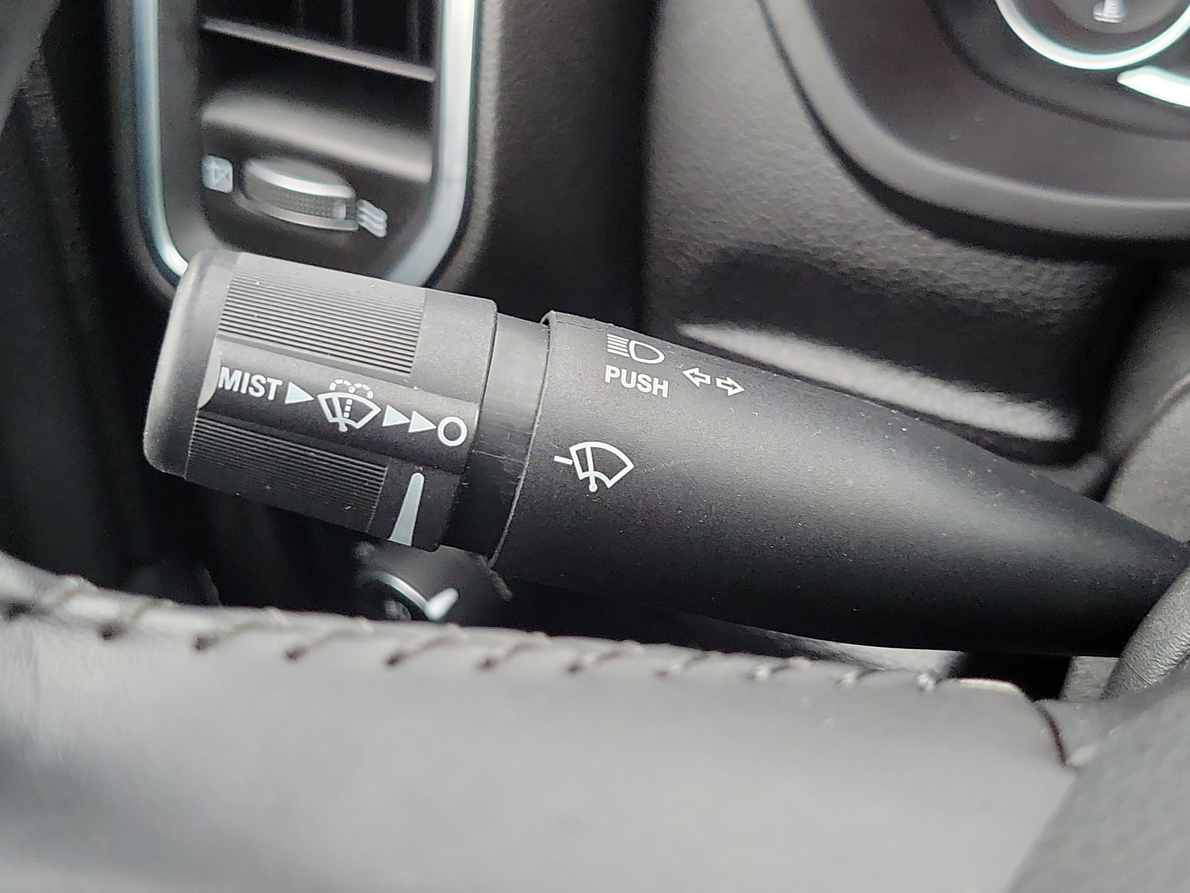 Used 2024 RAM 2500 Big Horn w/ Bed Utility Group image 15