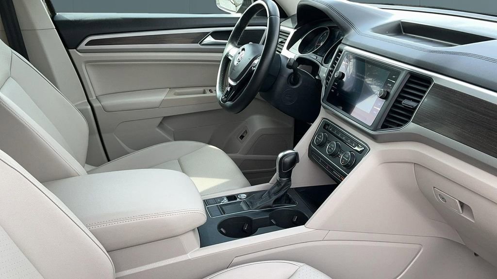 Used 2019 Volkswagen Atlas SE w/ Towing Package image 20