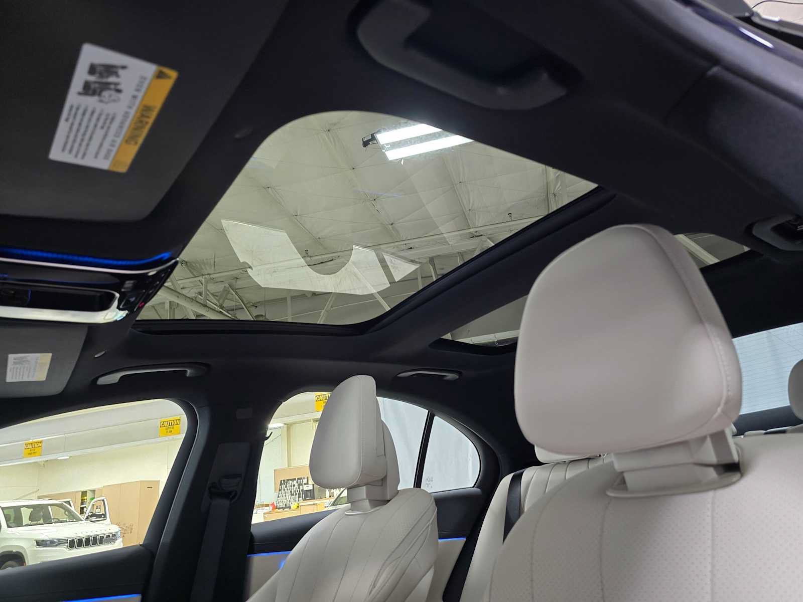 New 2027 Mercedes-Benz E 350 4MATIC Sedan image 22