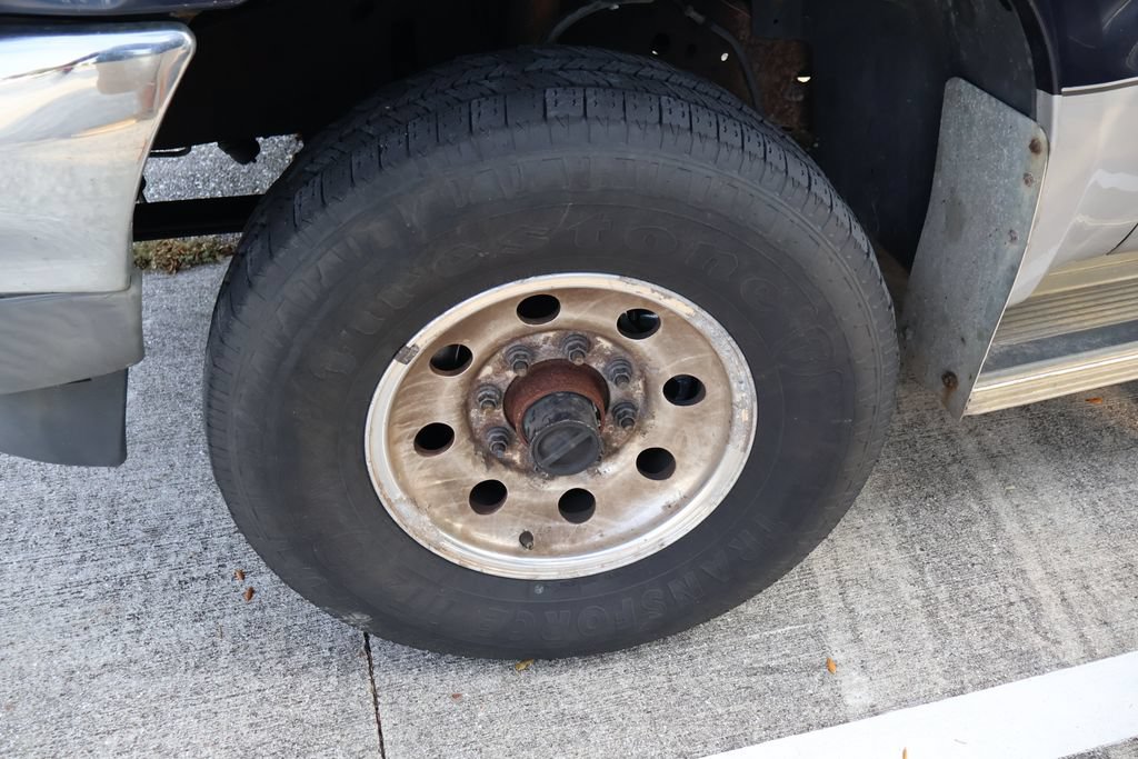 Used 2002 Ford F250 XLT AWD/4WD image 4