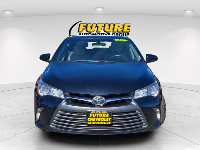 Used 2017 Toyota Camry LE image 2