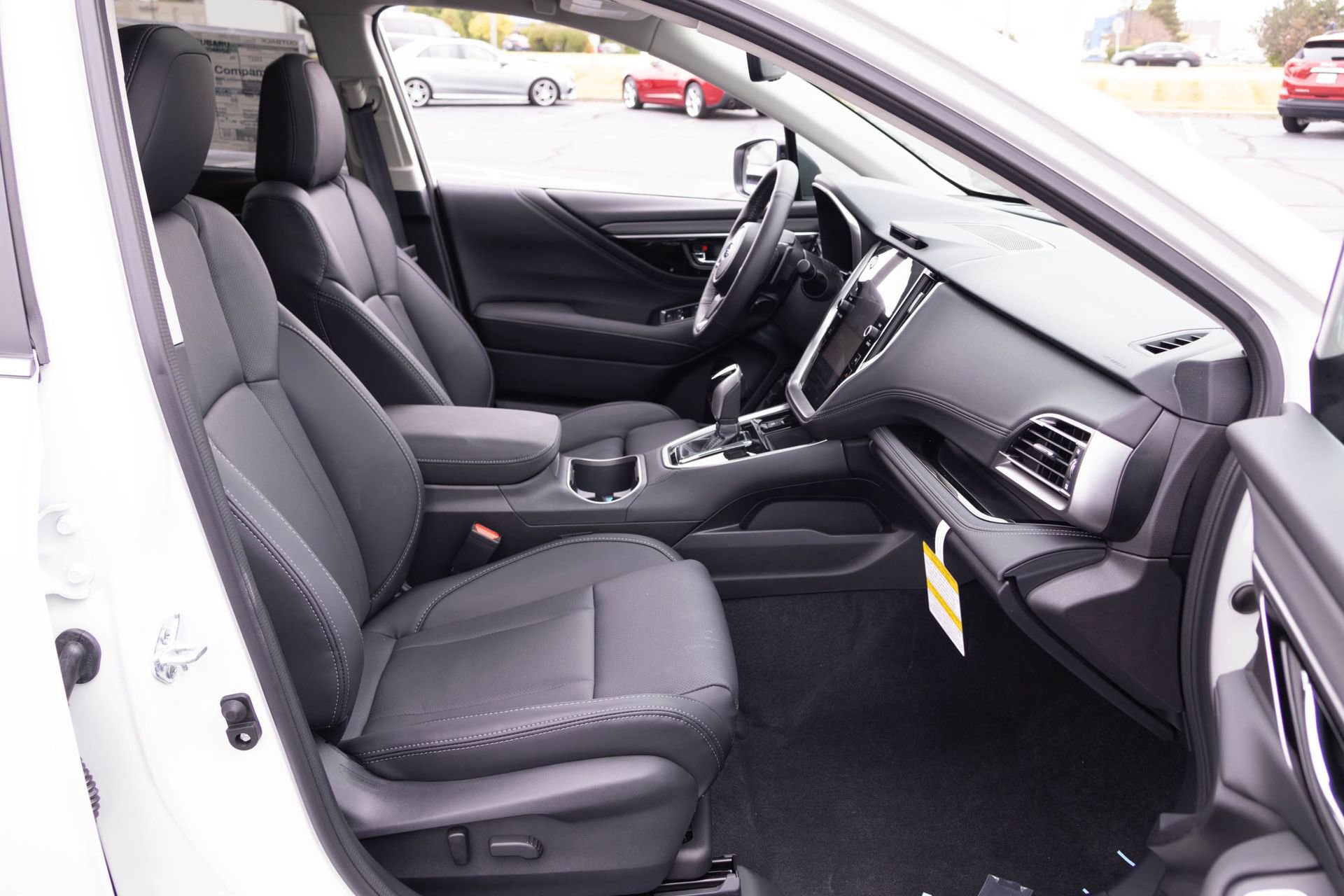 Used 2025 Subaru Outback Limited AWD/4WD image 41