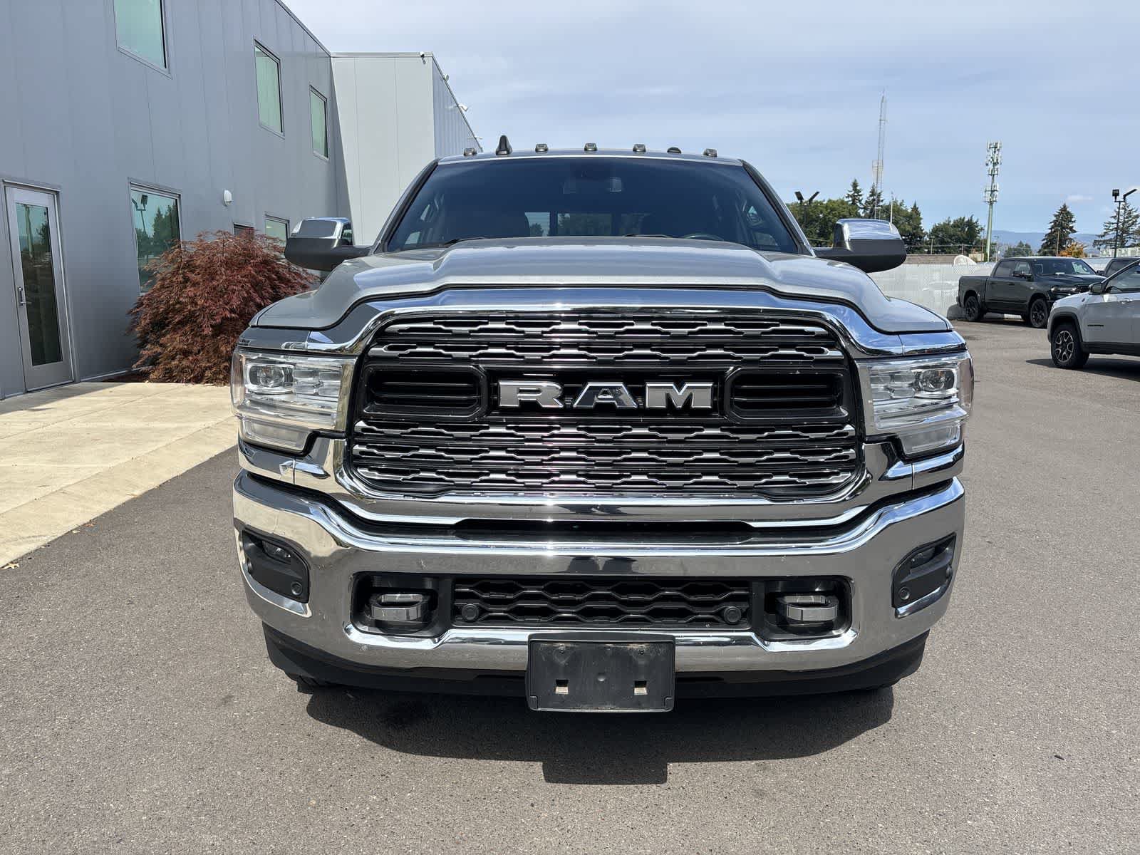 Used 2022 RAM 3500 Limited w/ Cold Weather Group AWD/4WD image 7