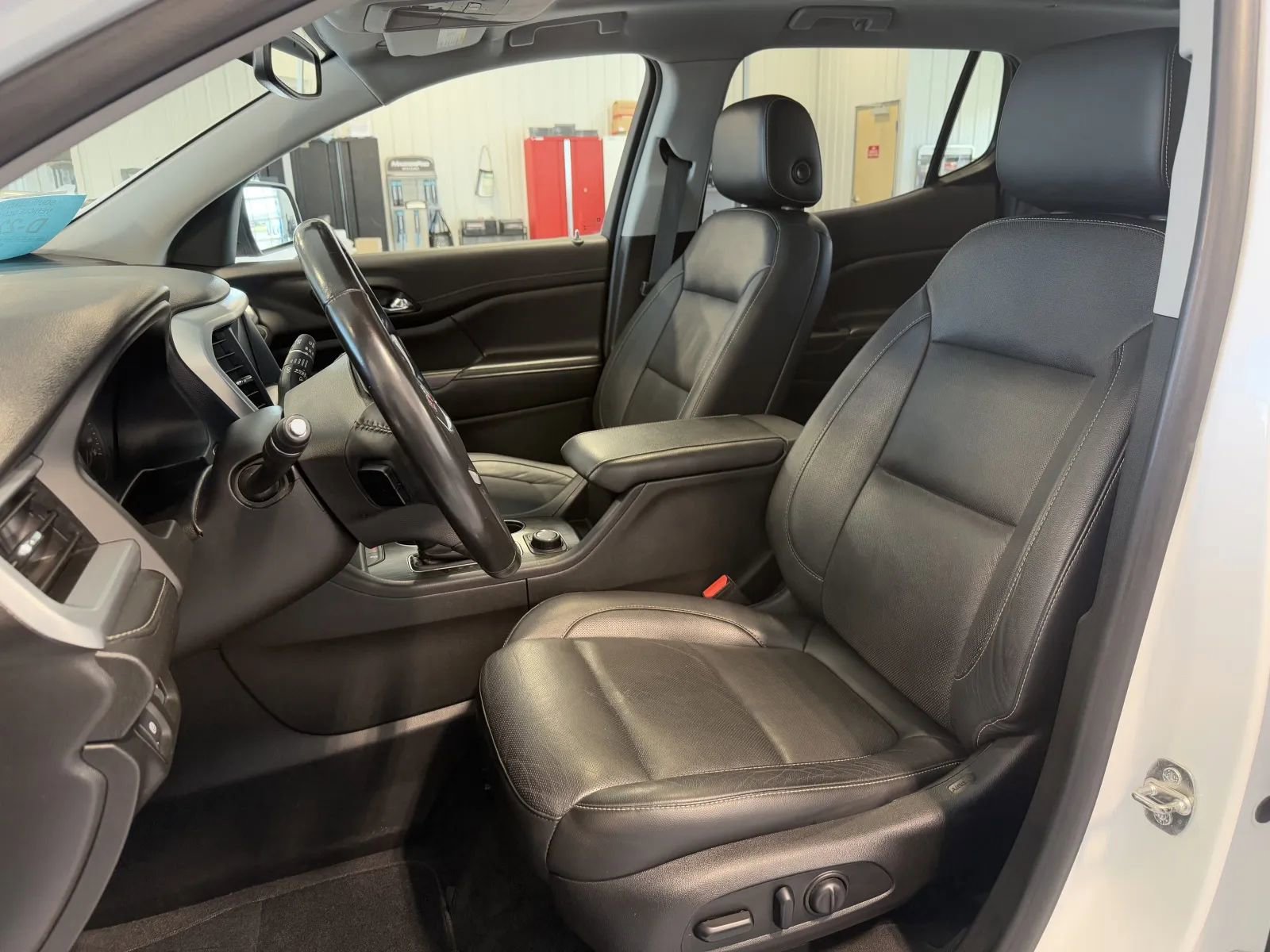 Used 2019 GMC Acadia SLT w/ Black Edition AWD/4WD image 12