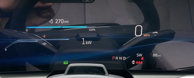 Used 2024 Cadillac Lyriq Luxury image 22