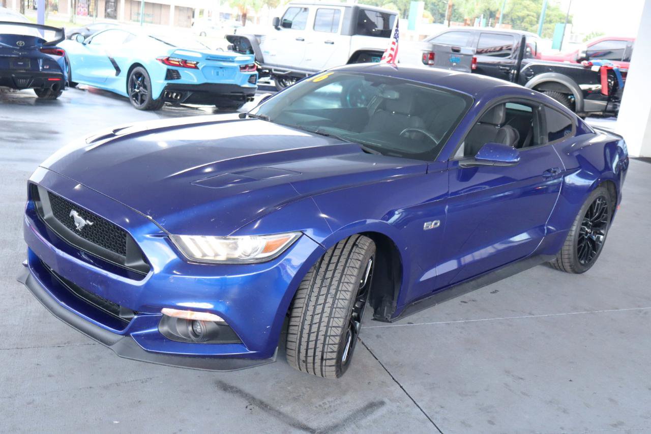 Used 2016 Ford Mustang GT w/ GT Performance Package RWD image 9