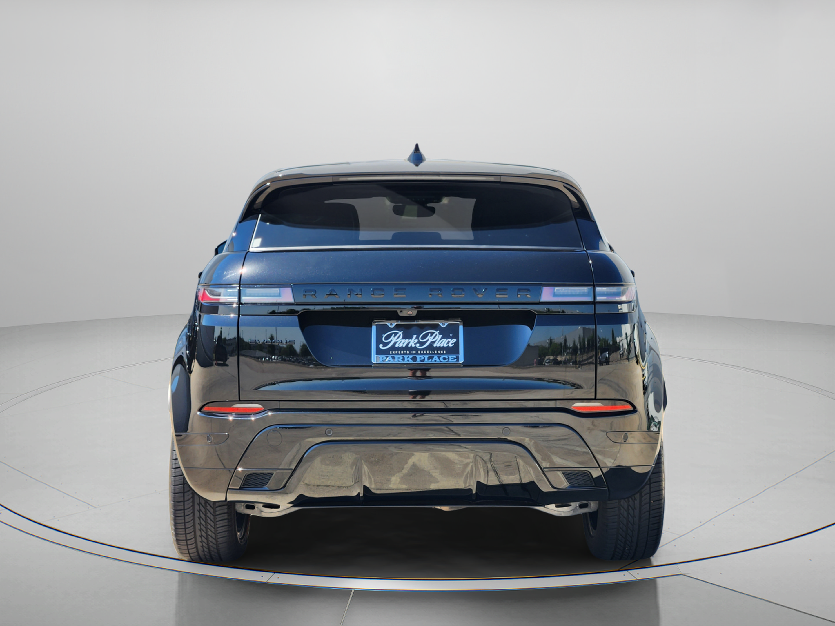 Certified 2026 Land Rover Range Rover Evoque Dynamic SE AWD/4WD image 4