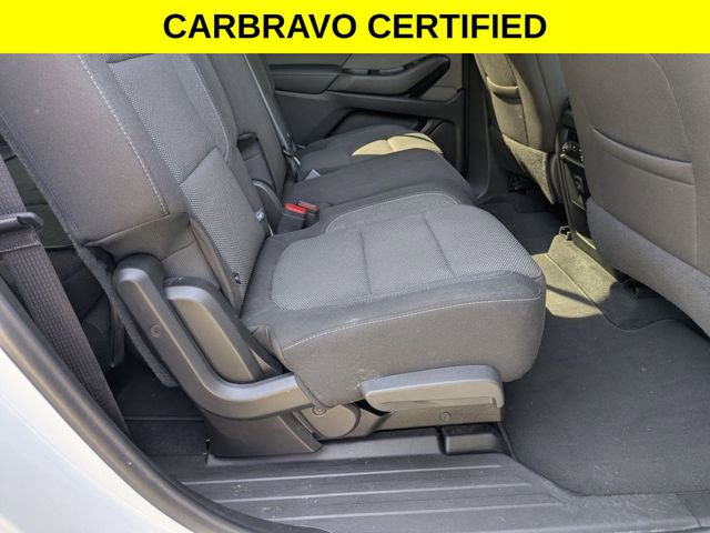 Certified 2023 Chevrolet Traverse LT FWD image 32