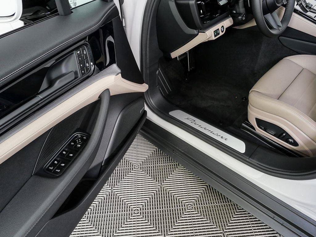 New 2026 Porsche Panamera image 8