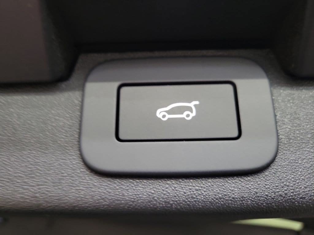New 2026 Land Rover Discovery Limited Edition AWD/4WD image 32
