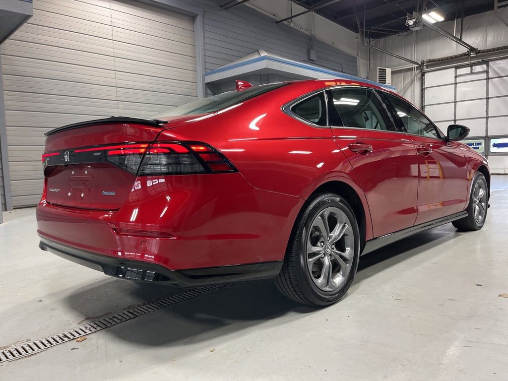Used 2023 Honda Accord EX-L image 7