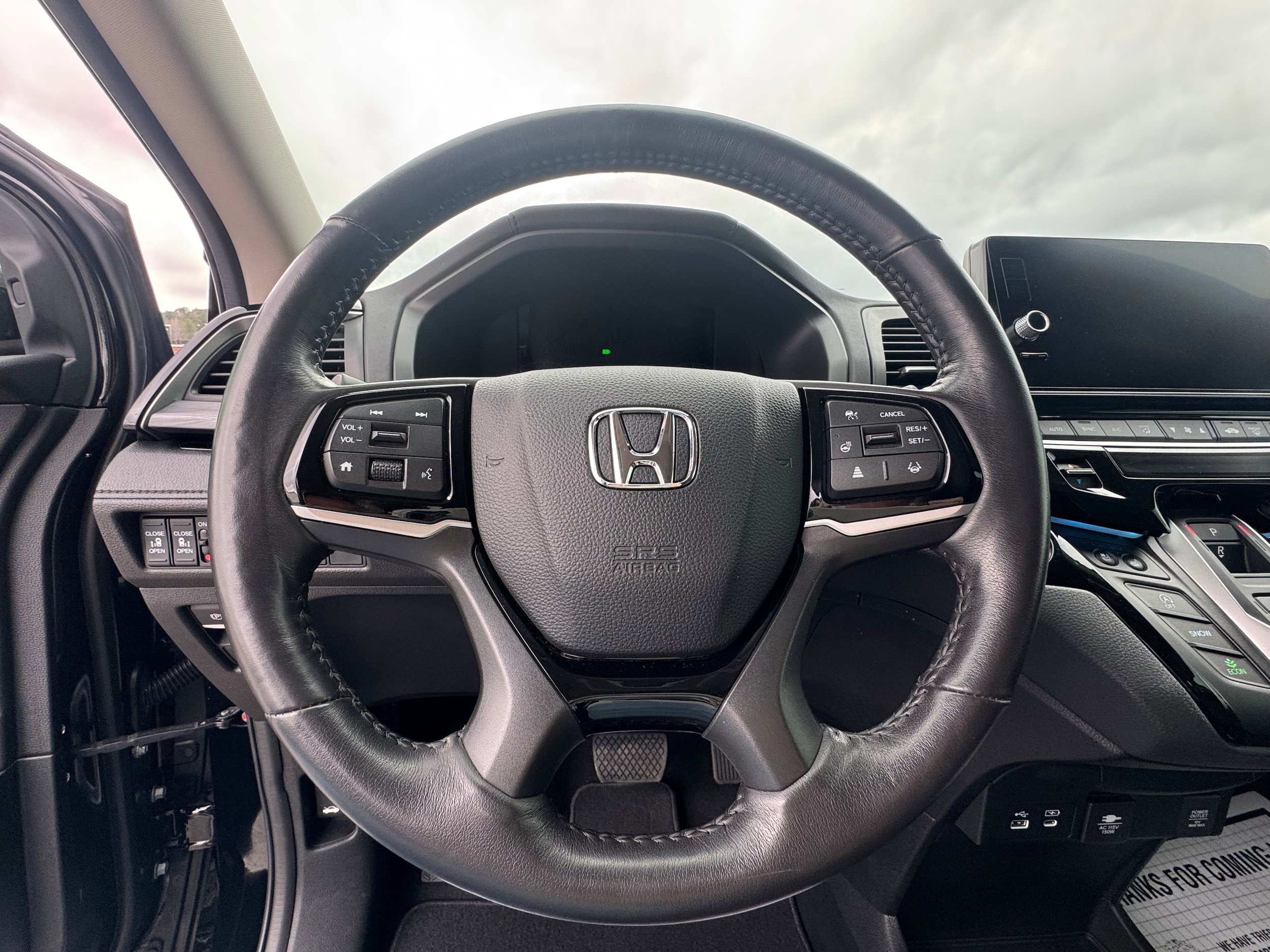 Used 2025 Honda Odyssey Elite image 15