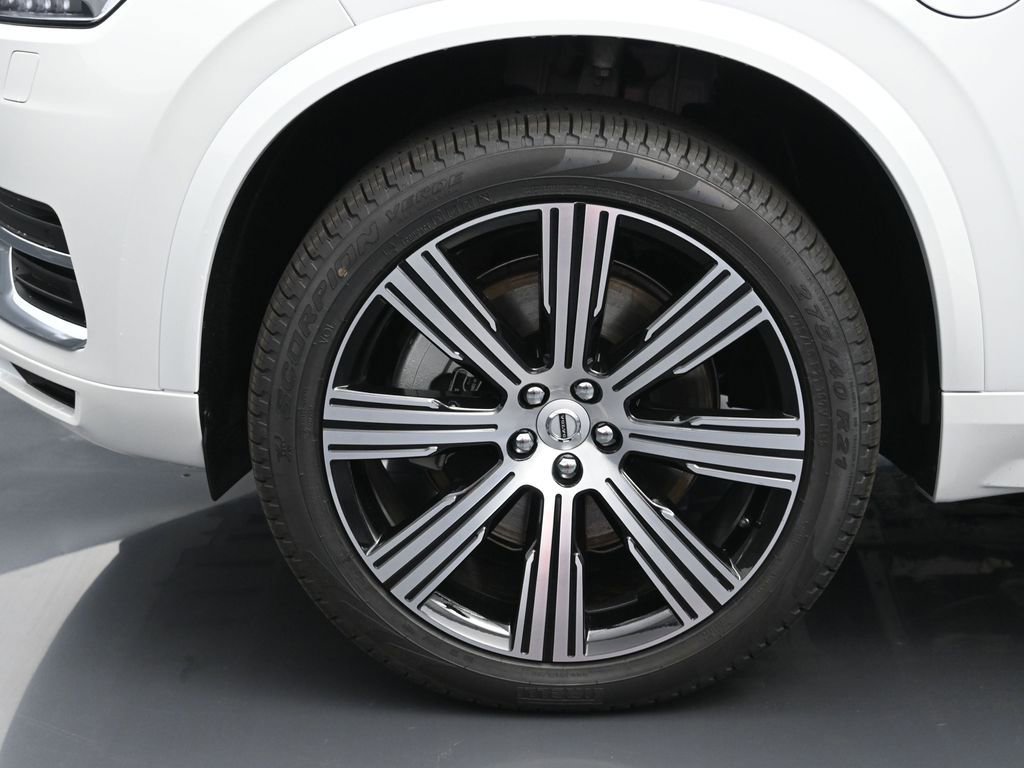 New 2025 Volvo XC90 T8 Core w/ Protection Package Premier image 31