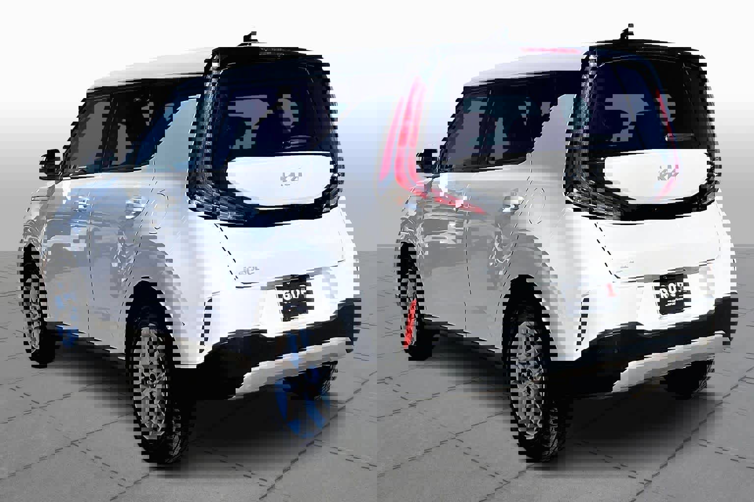 Used 2024 Kia Soul LX w/ Option Group 015 FWD image 11