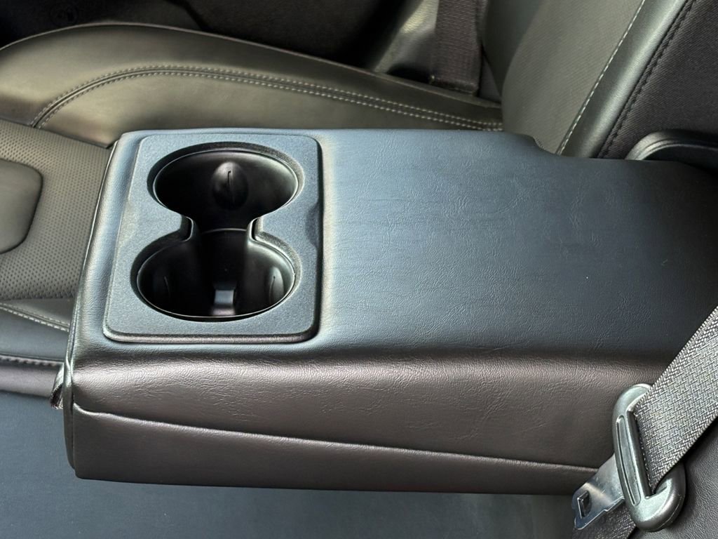 Used 2020 Jeep Cherokee High Altitude AWD/4WD image 12