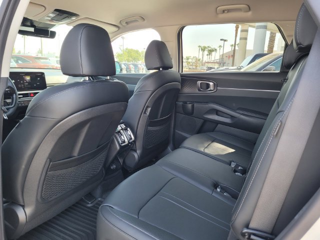 New 2026 Kia Sorento EX FWD image 7