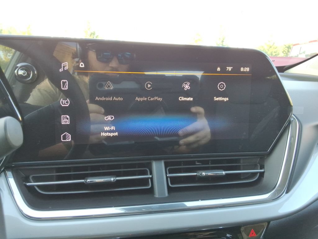 New 2026 Chevrolet Trax LT w/ Driver Confidence Package FWD image 27