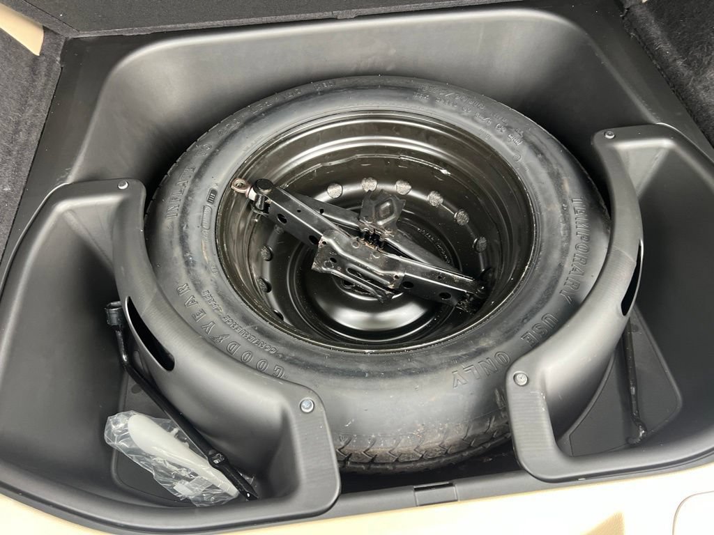 Certified 2019 Jeep Grand Cherokee Limited RWD image 13