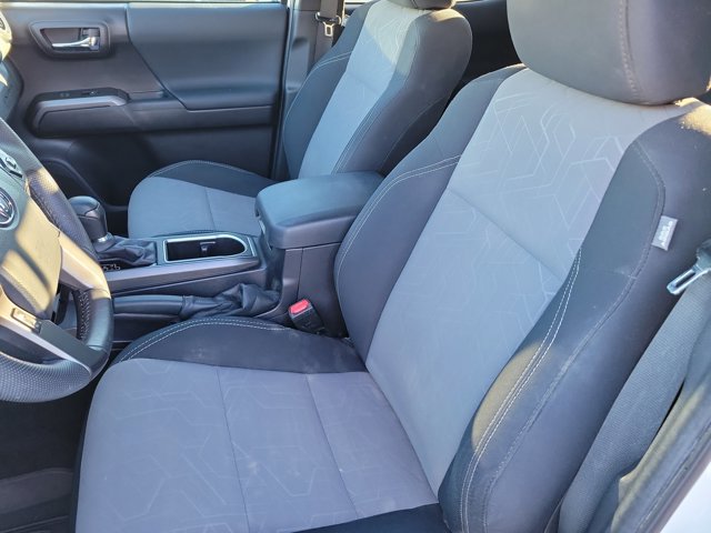 Used 2023 Toyota Tacoma TRD Off-Road image 13