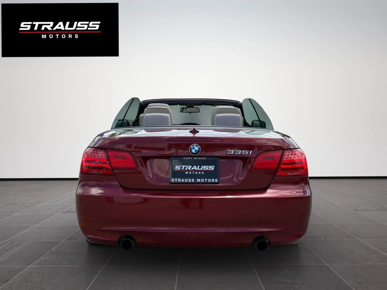 Used 2011 BMW 335i Convertible w/ Premium Pkg RWD image 10