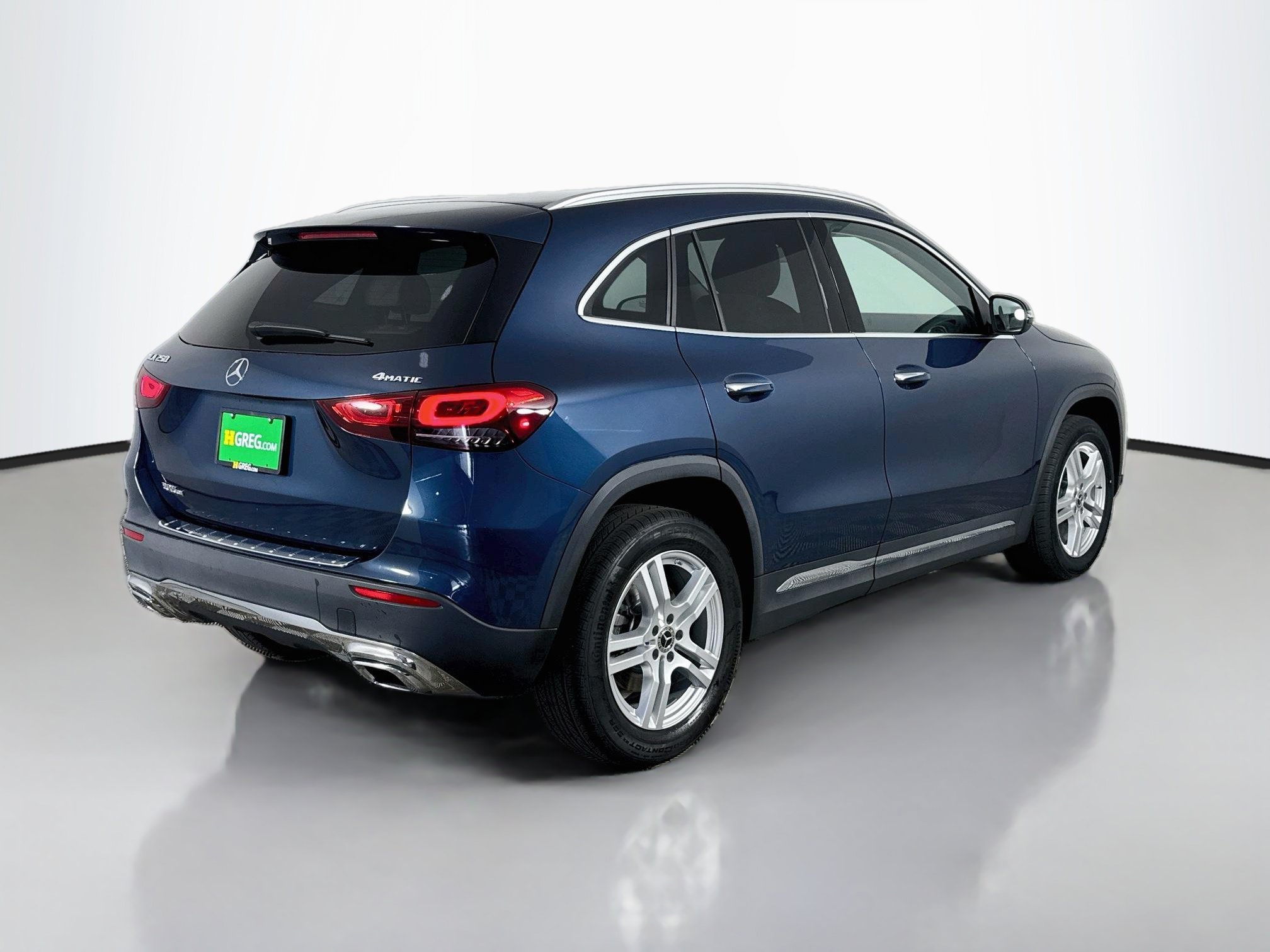 Used 2023 Mercedes-Benz GLA 250 4MATIC w/ Premium Package image 10