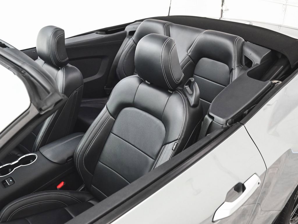 Used 2025 Ford Mustang Premium image 32