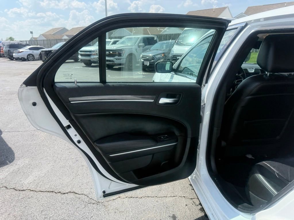 Used 2020 Chrysler 300 Touring L w/ Quick Order Package 2EF RWD image 34