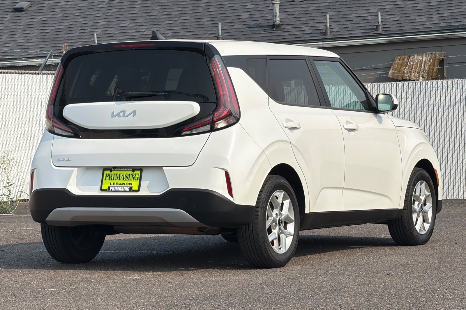 Used 2023 Kia Soul LX w/ LX Technology Package FWD image 4